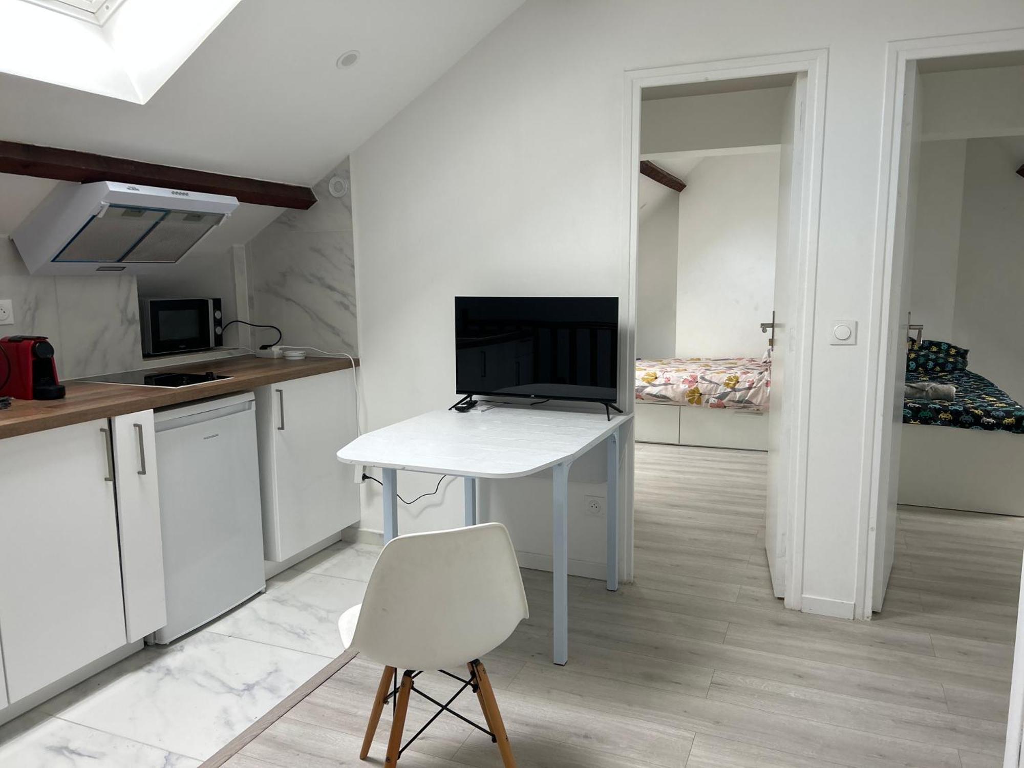 F3 Au Grenier D'Une Maison Massy  Extérieur photo